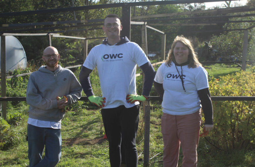 OWC volunteers give a helping hand to London charity
