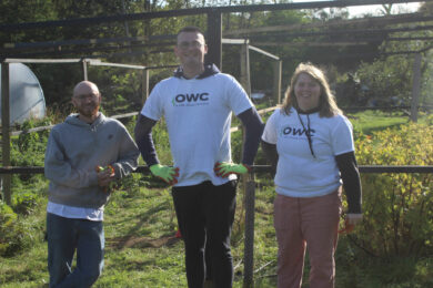 OWC volunteers give a helping hand to London charity